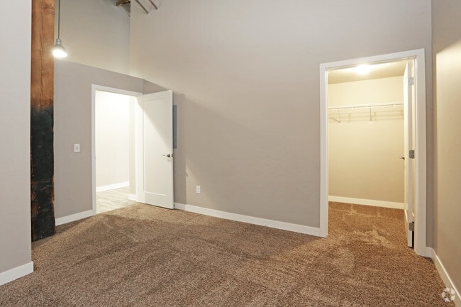 1HAB, 1BA - A12/808 ft²