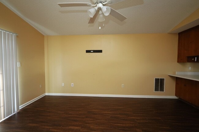 Photo - 13 Pinedale Cir