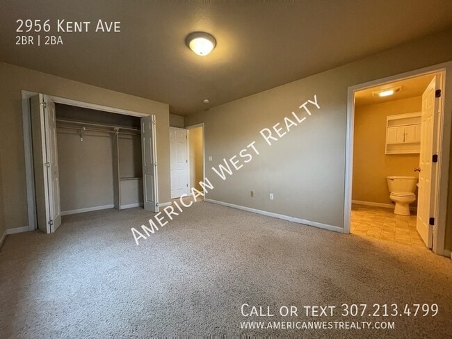 Photo - 2956 Kent Ave