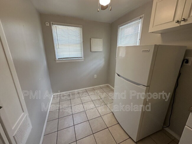 Photo - 722 W Central Ave