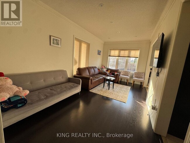 Photo - 18 Eastlake Rd