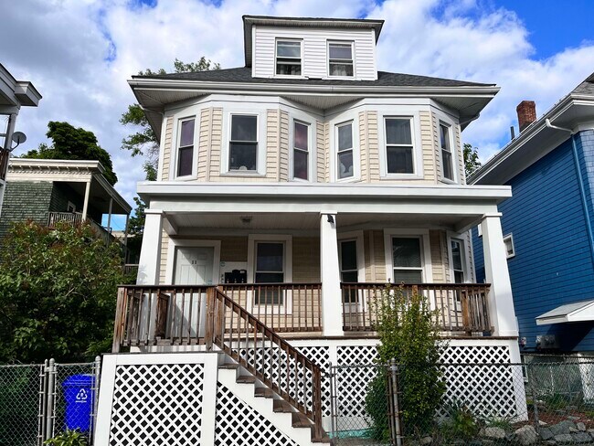 11 Joseph Exterior - 11 Joseph St Unit 1