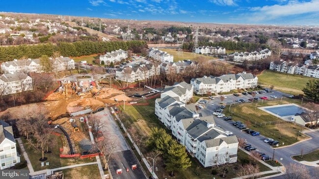 Photo - 8385 Montgomery Run Rd Unidad D