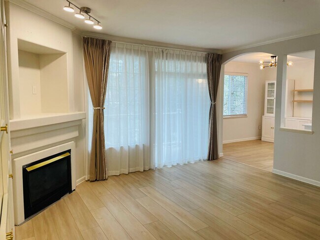 Photo - 25235 SE Klahanie Blvd Unit Q203