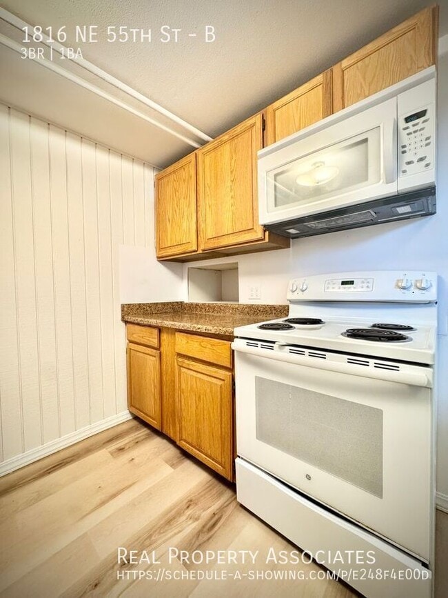 Photo - 1816 NE 55th St Unidad B