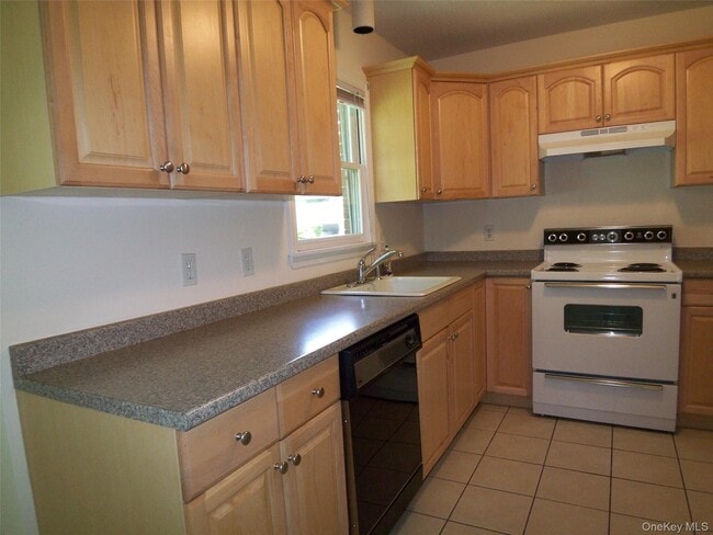 Photo - 180 Heritage Unit E