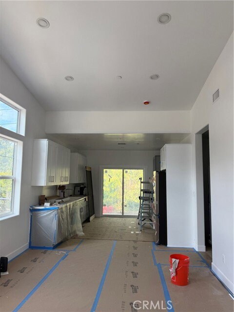Photo - 6534 Shoup Ave