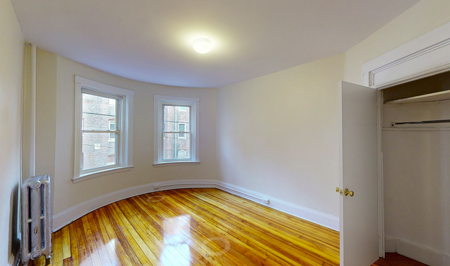 Building Photo - 1345 Commonwealth Ave Unit 1 Rental