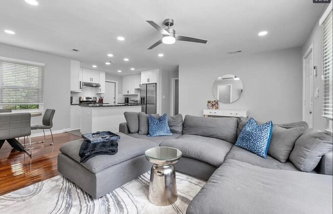 Photo - 4 bedroom 2 bath house fully renovated, Available August 2026!