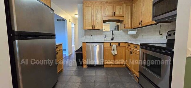 Photo - 5634 Grace Ave