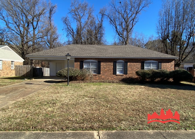 Photo - 4574 Whiteside St