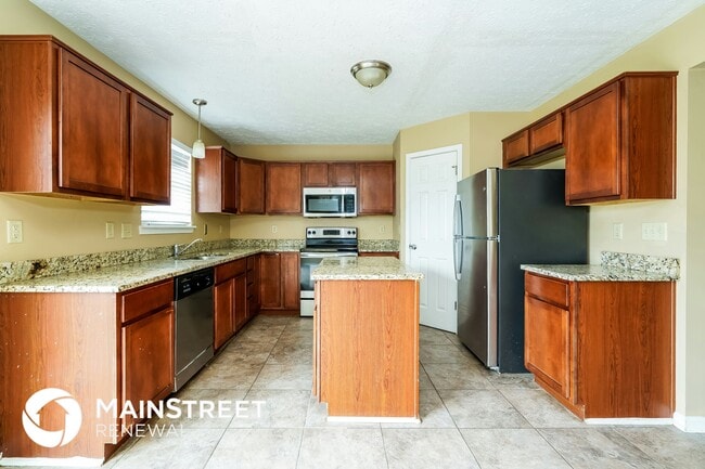 Photo - 2146 Rosswood Blvd