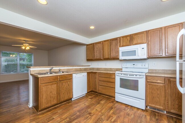 Photo - 202 E 20th St