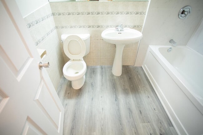 Photo - 76 Blakemanor Blvd Unit 2