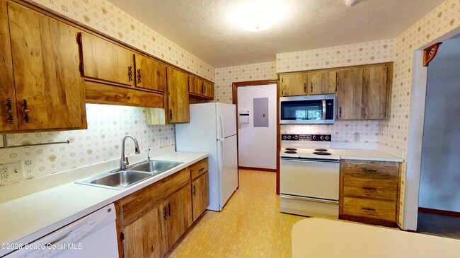 Photo - 9010 Wedgewood Pl Unit 33F