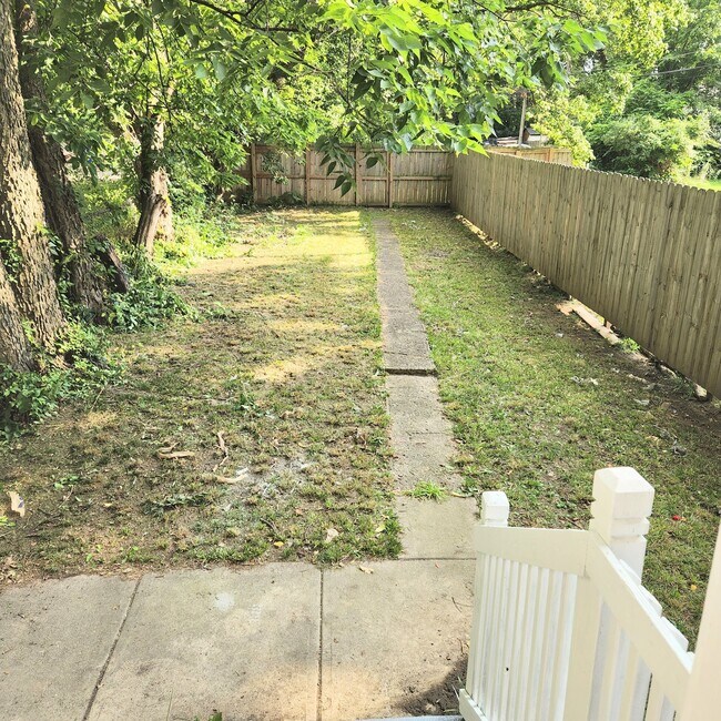 Photo - 1455 E Mound St