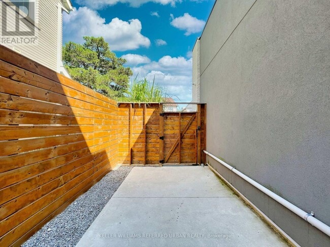 Photo - 42 Tottenham Rd