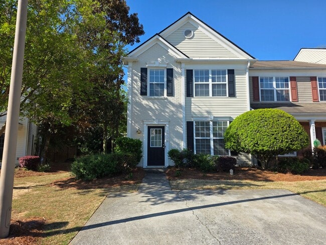 Building Photo - Rare 3 bed 2.5 bath Townhome located in Kennesaw