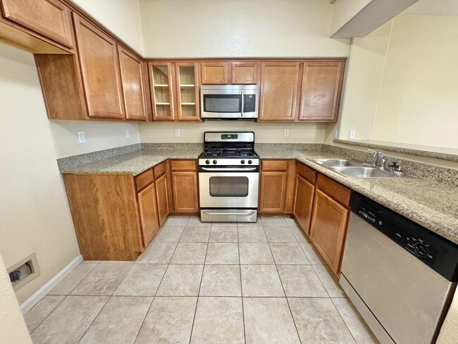 Photo - ABSOLUTELY STUNNING 2 BEDROOM, 2 BATHROOM CONDO LOCATED IN THE GATED COMMUNITY OF PACIFIC CREST I...