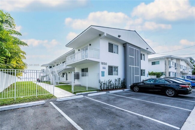 Photo - 1850 S Treasure Dr Unit 7