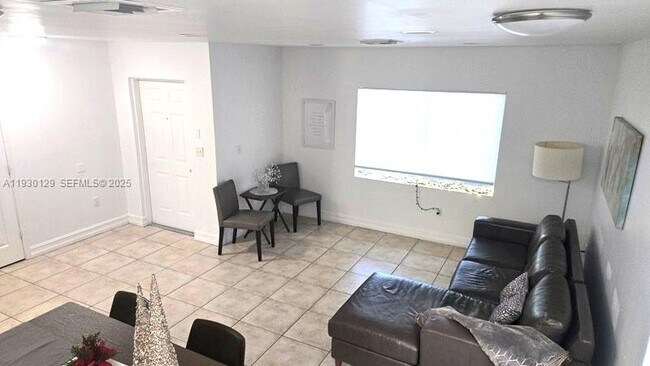 Photo - 1304 NW 3rd St