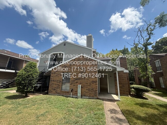 Building Photo - 7200 W T C Jester Blvd Unit 2601 Rental