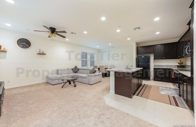 Photo - 506 Longmeadow St
