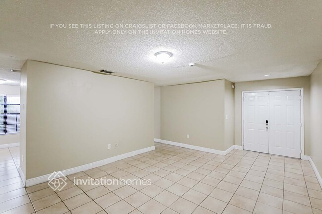 Photo - 20015 W Oakmont Cir
