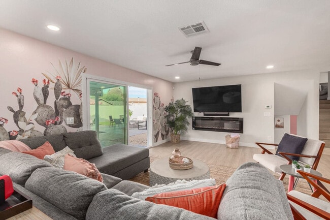 Photo - 8602 E Mitchell Dr Apartment Unit ID1054260P