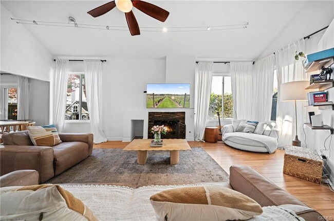 Photo - 73 Calle Sol