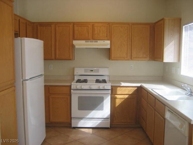 Photo - 6142 Highland Gardens Dr