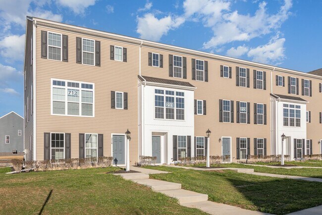 Photo - 3246 Parade St