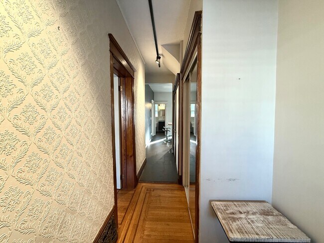 Photo - 12 Senator Ave