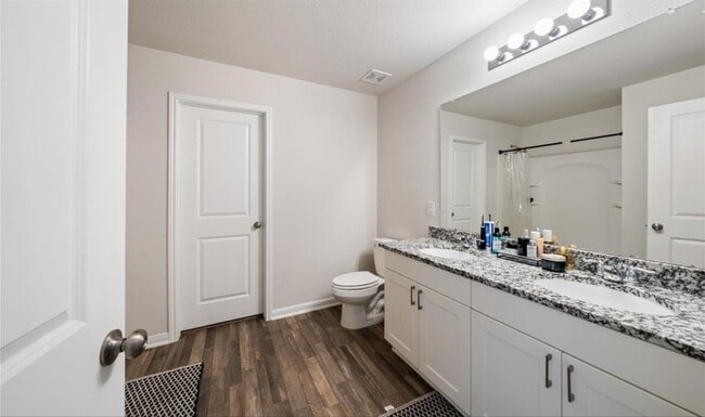 Photo - 2224 Cedar Vly Dr