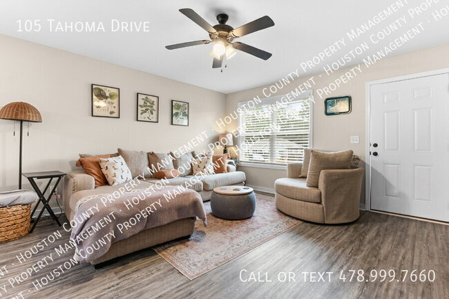 Photo - 105 Tahoma Dr