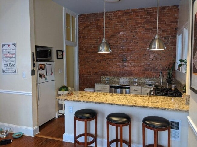 Building Photo - 1210 Delaware Ave