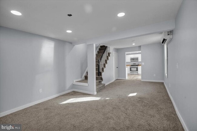 Photo - 21 Seyfert Dr