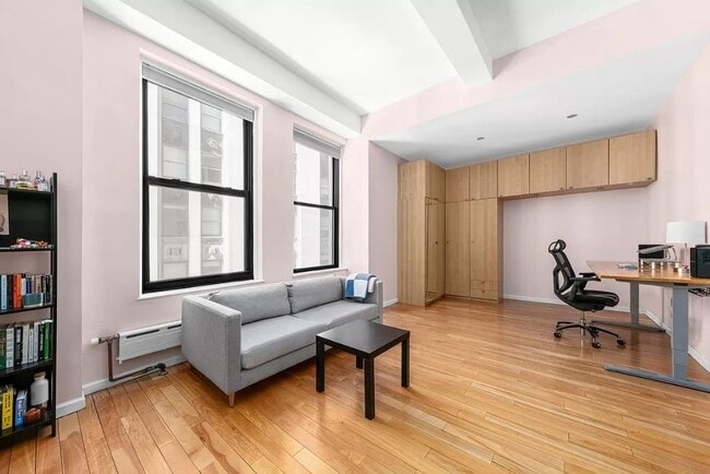 3 Hanover Square Unit 6A
