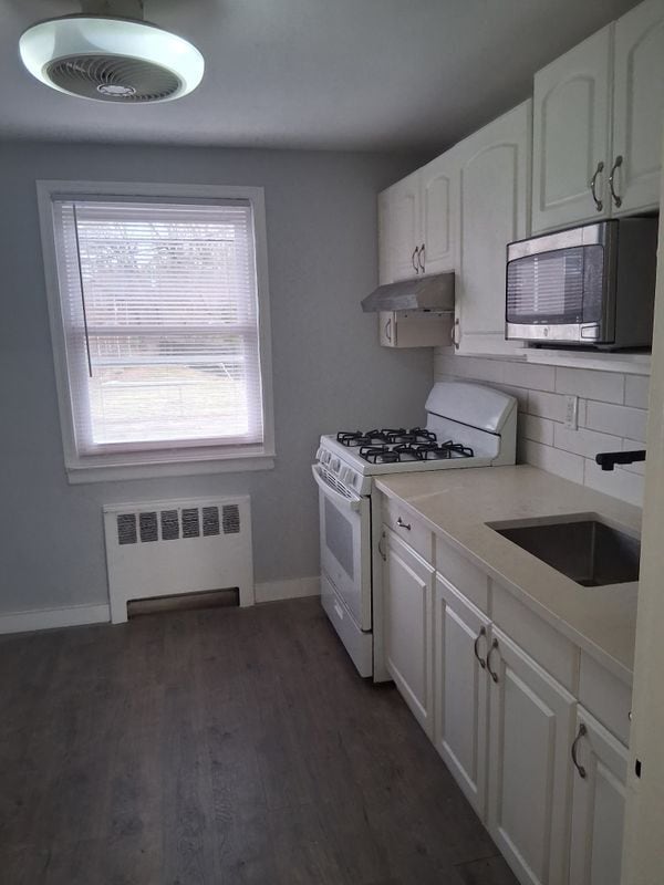 Photo - 1537A E St Georges Ave