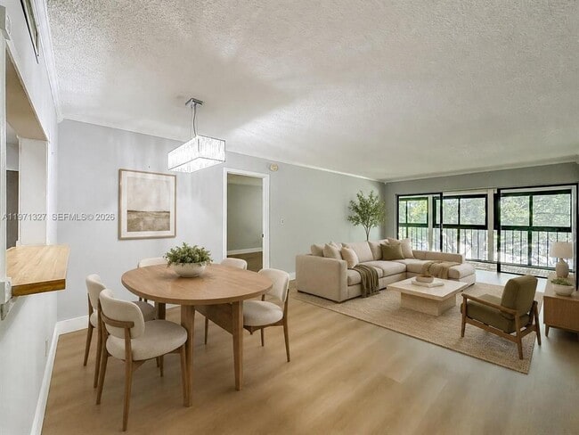 Photo - 210 Lakeview Dr Unit 306