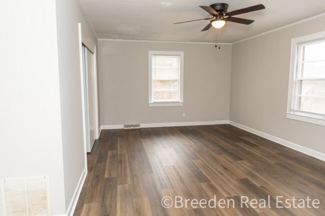 Photo - 3559 Berry Rd