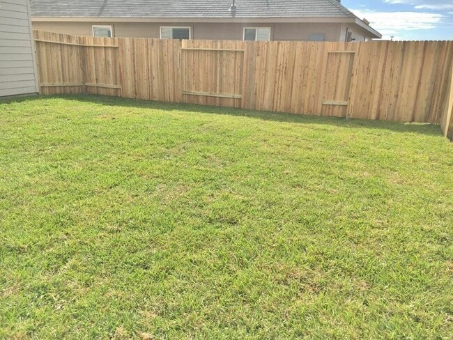 Photo - 5507 Paiges Way