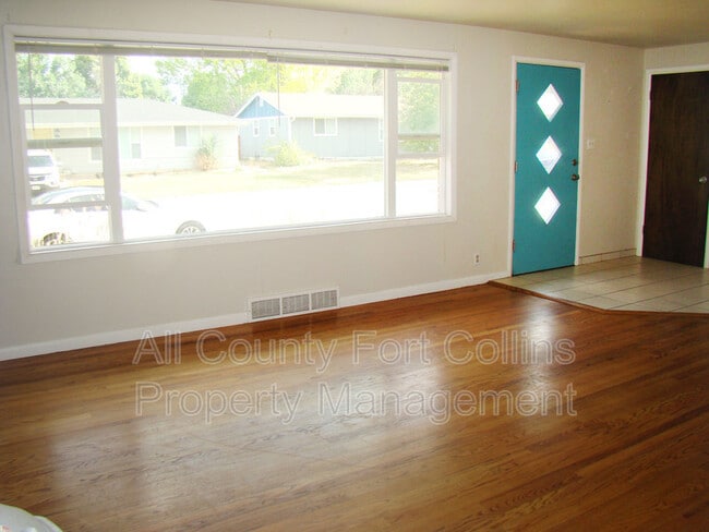 Photo - 1812 Broadview Pl