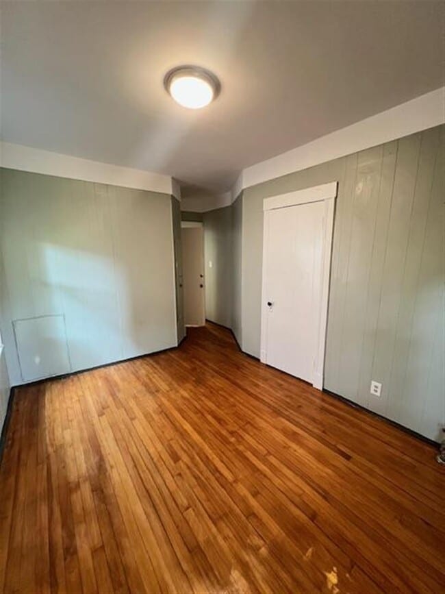 Building Photo - 12 Quincy St Rental