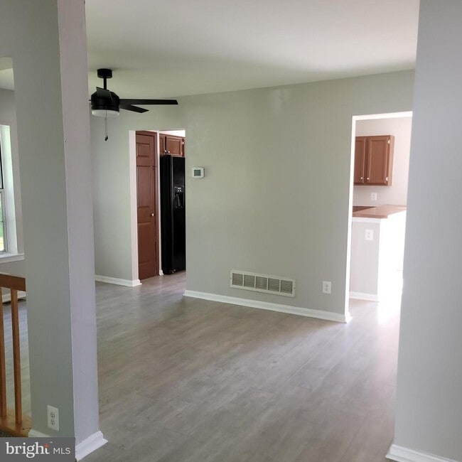 Photo - 733 Orley Pl
