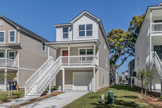 Building Photo - Charming 3-Bed Oasis with 2.5 Baths in Bea... Rental