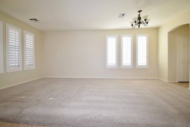 Photo - Beautiful Seville Area 4 bedroom Home!