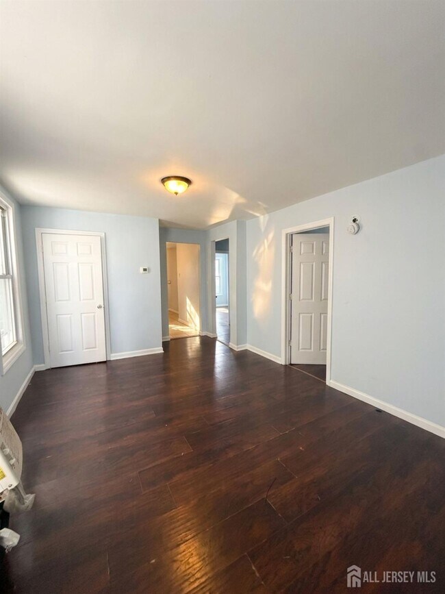 Photo - 1060 Bond St Unit 1