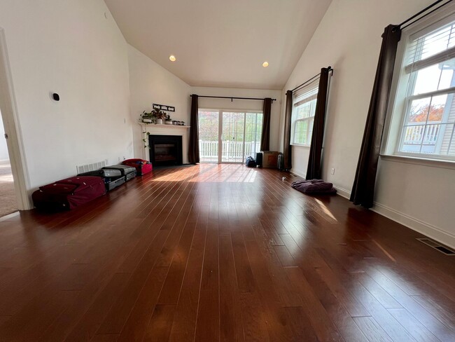 Photo - Luxurious 4-Bedroom Corner Townhome in Newtown Square! Available mid-April!