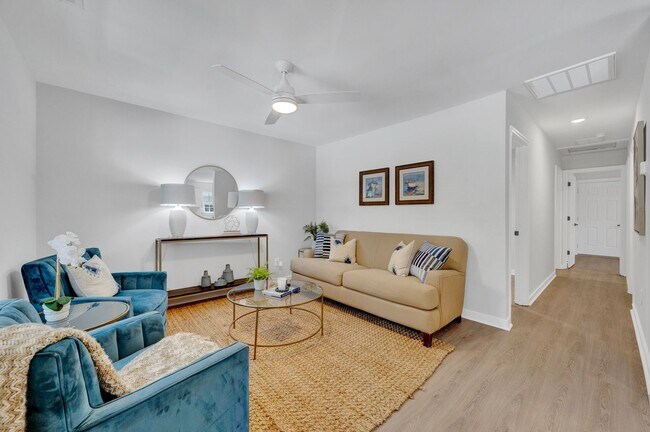 2512 Bennett Yard Rd Unit B